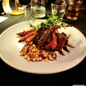 Brasserie Porte Rouge dining